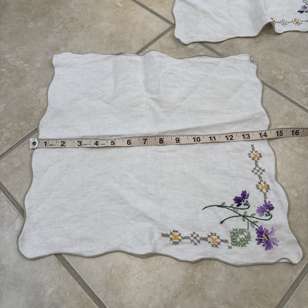 Vintage embroidered‎ Floral handkerchiefs or Napkins 14" by 14" Lot Of 5 - Picture 10 of 11